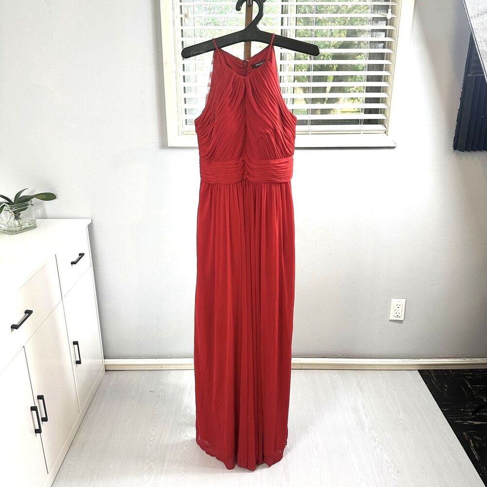 ONYX Nite Women's Solid Red Evening Gown Sleeveless Bridesmaid Maxi Dress Size 4